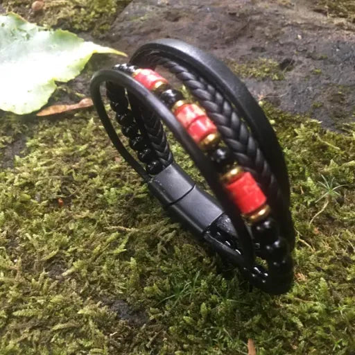 Coral Onyx Leather Bracelet for Men: Stylish Multi-Strand Jewelry